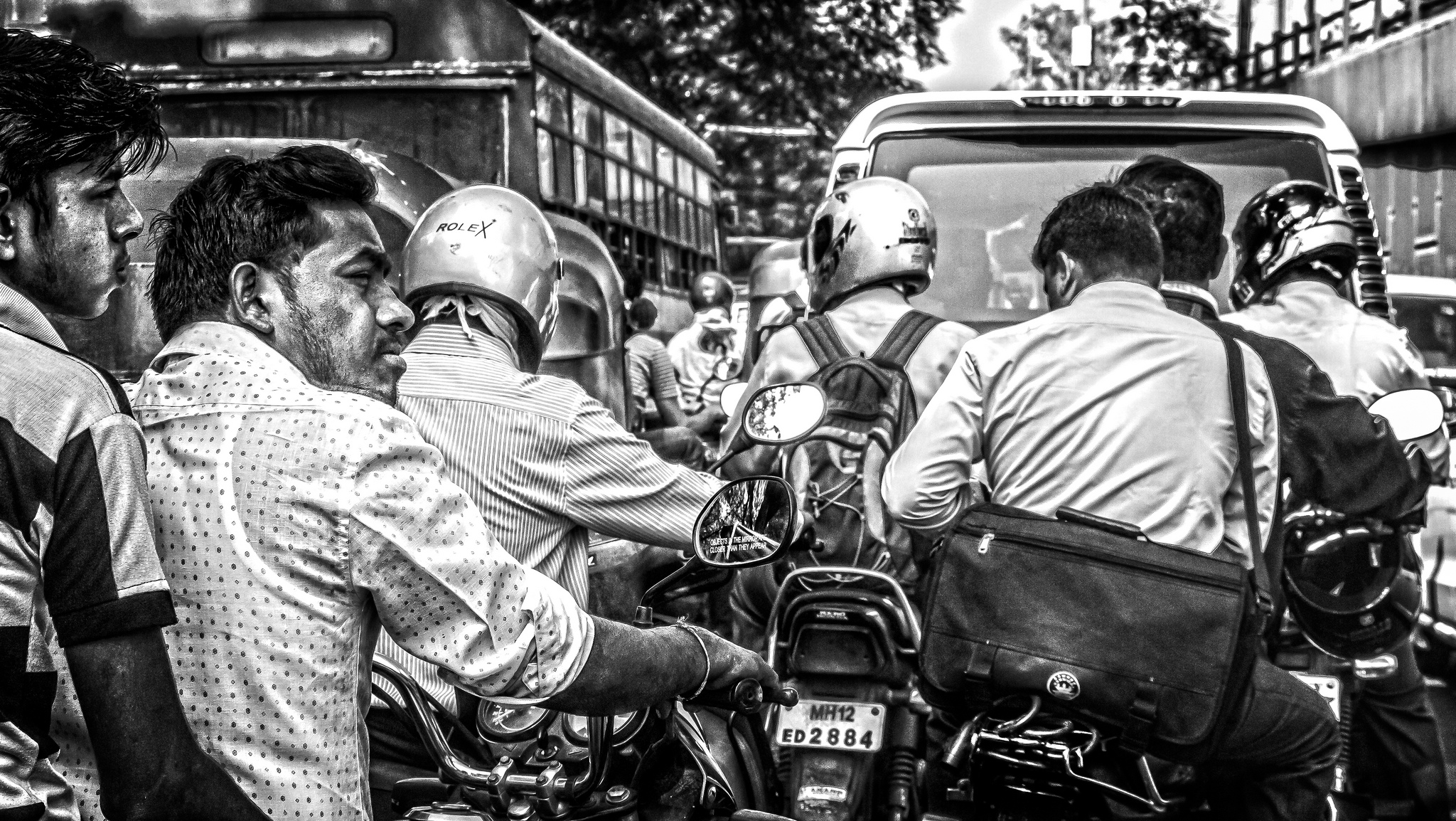 Pune rush hour, by Ian D. Keating